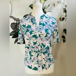 SJS Green Floral Split Neck Short Sleeve Blouse – Petite Medium